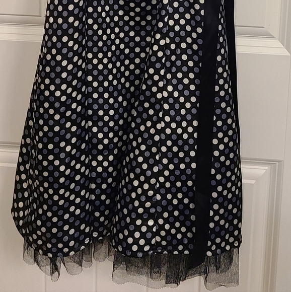 Semi Formal Dress - Picture 3 of 11